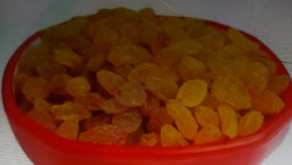 Raisins increase the amount of hemoglobin